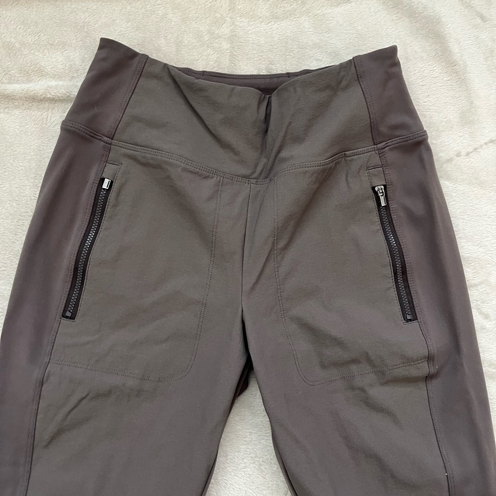 Athleta Headlands Hybrid Tights, Size 8